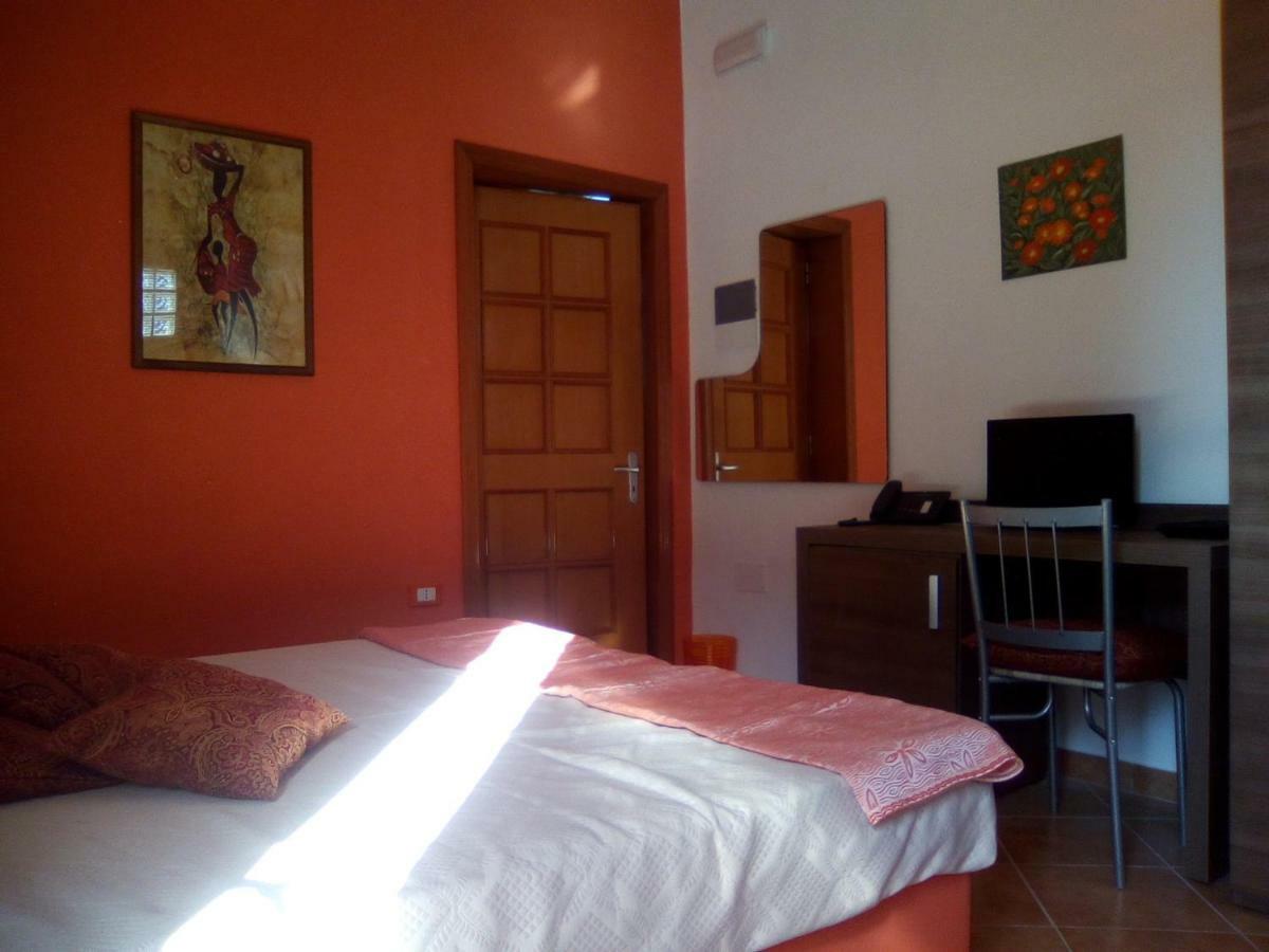 Casa te la Bradamante Magliano Exterior foto